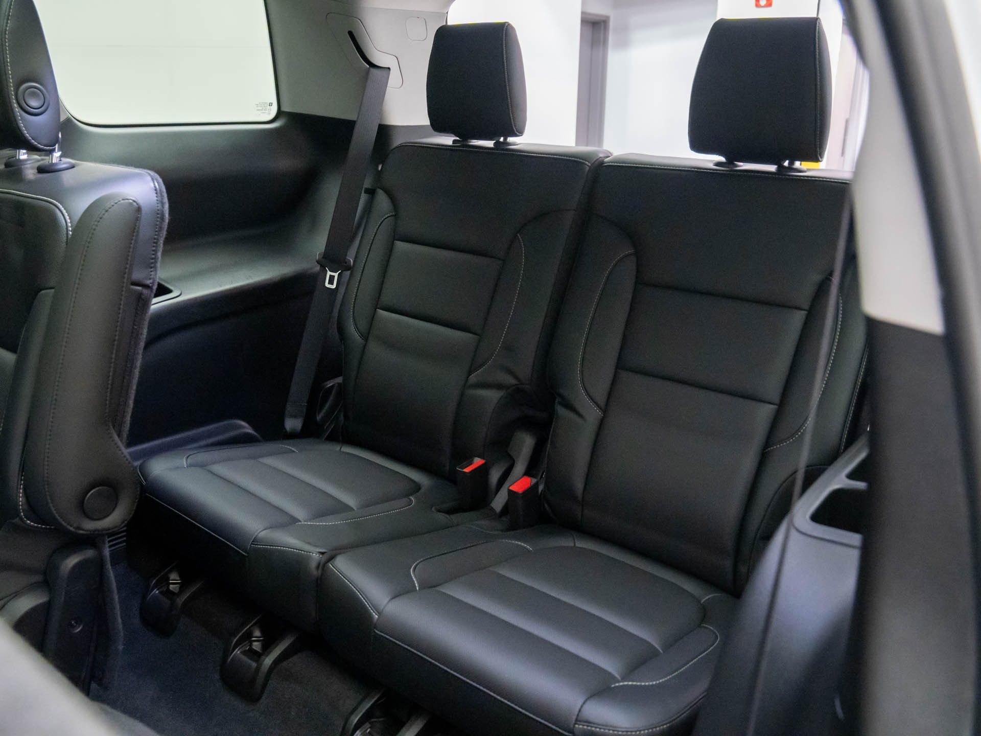Used 2019 GMC Acadia SLT w/ LPO, Floor Liner Package image 19
