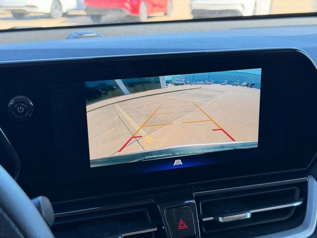 Used 2025 Chevrolet TrailBlazer LT AWD/4WD image 32