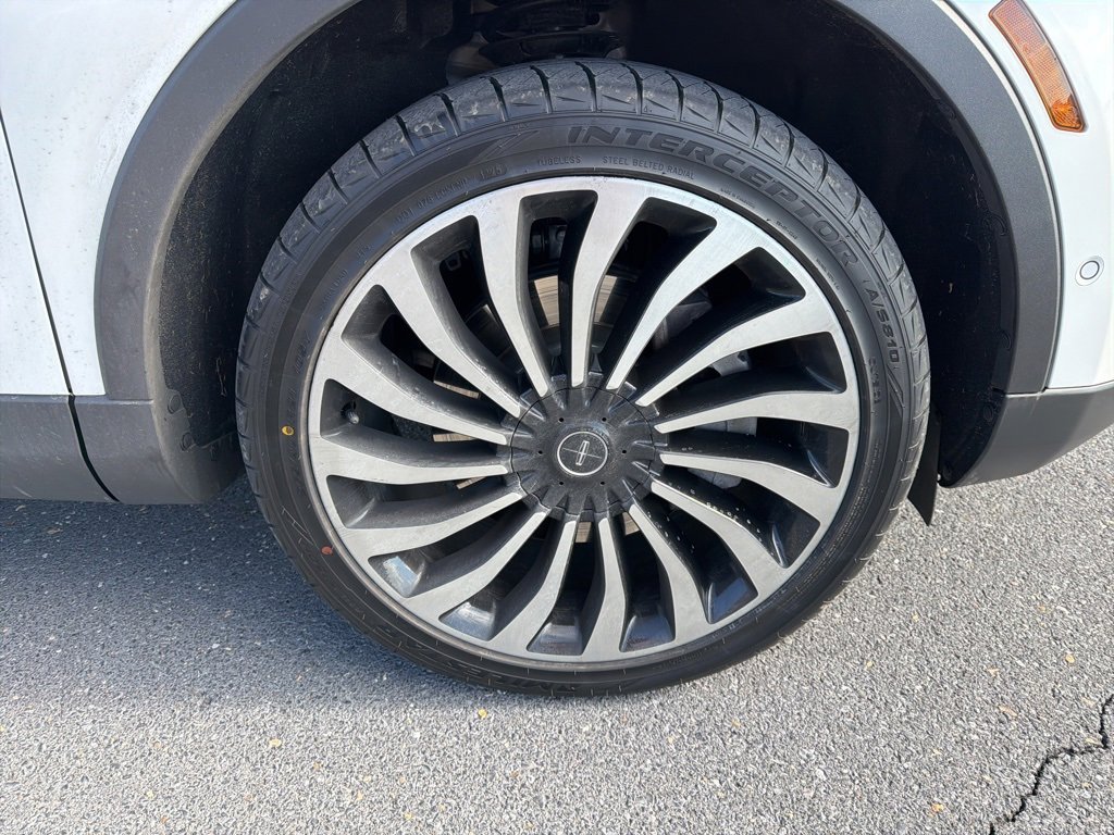 Certified 2022 Lincoln Nautilus Black Label w/ Class II Trailer Tow Package image 10