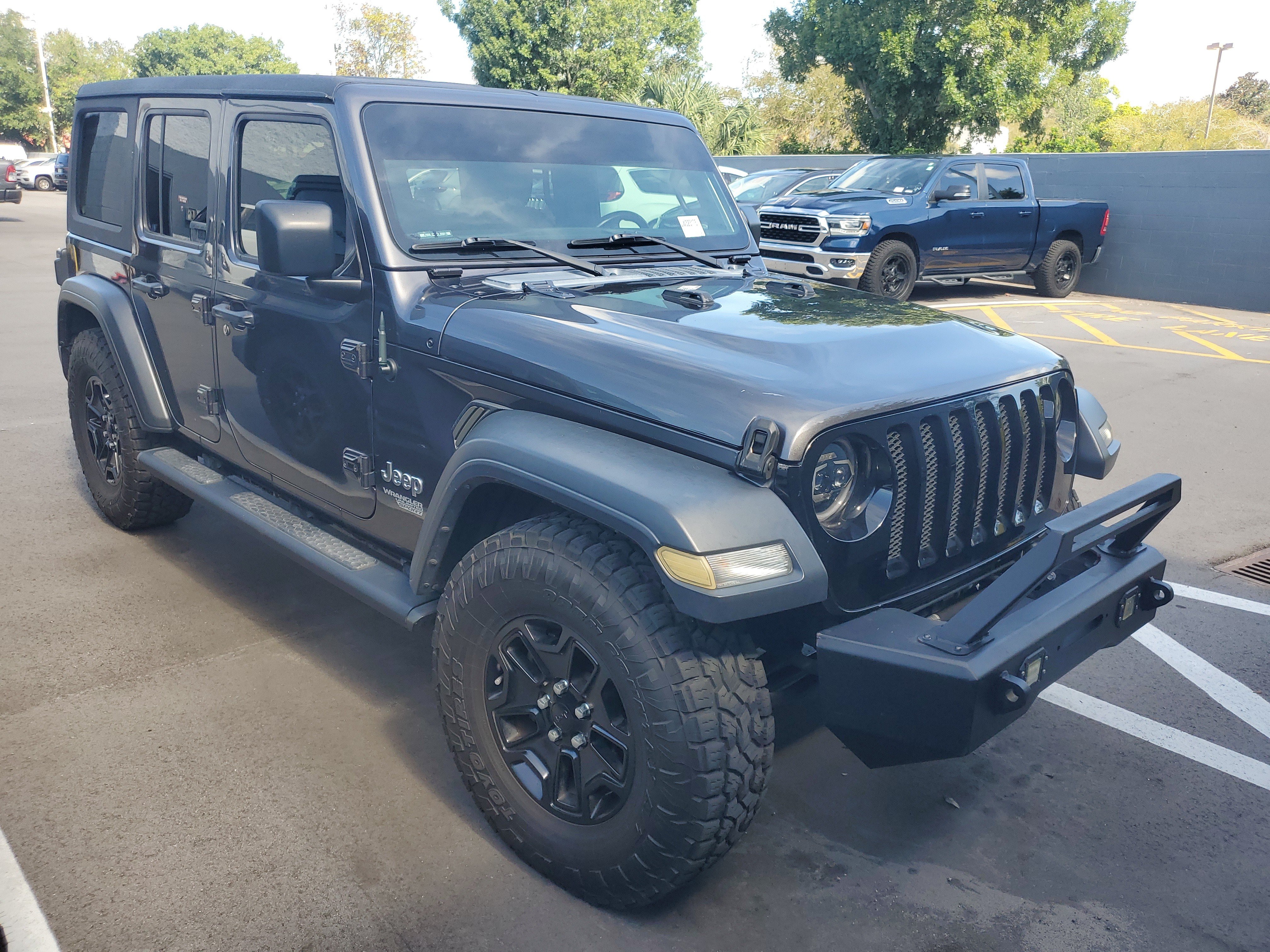 Used 2020 Jeep Wrangler Unlimited Sport S AWD/4WD image 2
