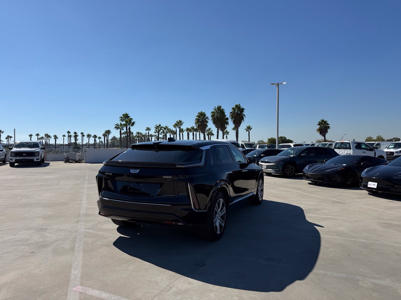 Used 2024 Cadillac Lyriq Tech RWD image 3