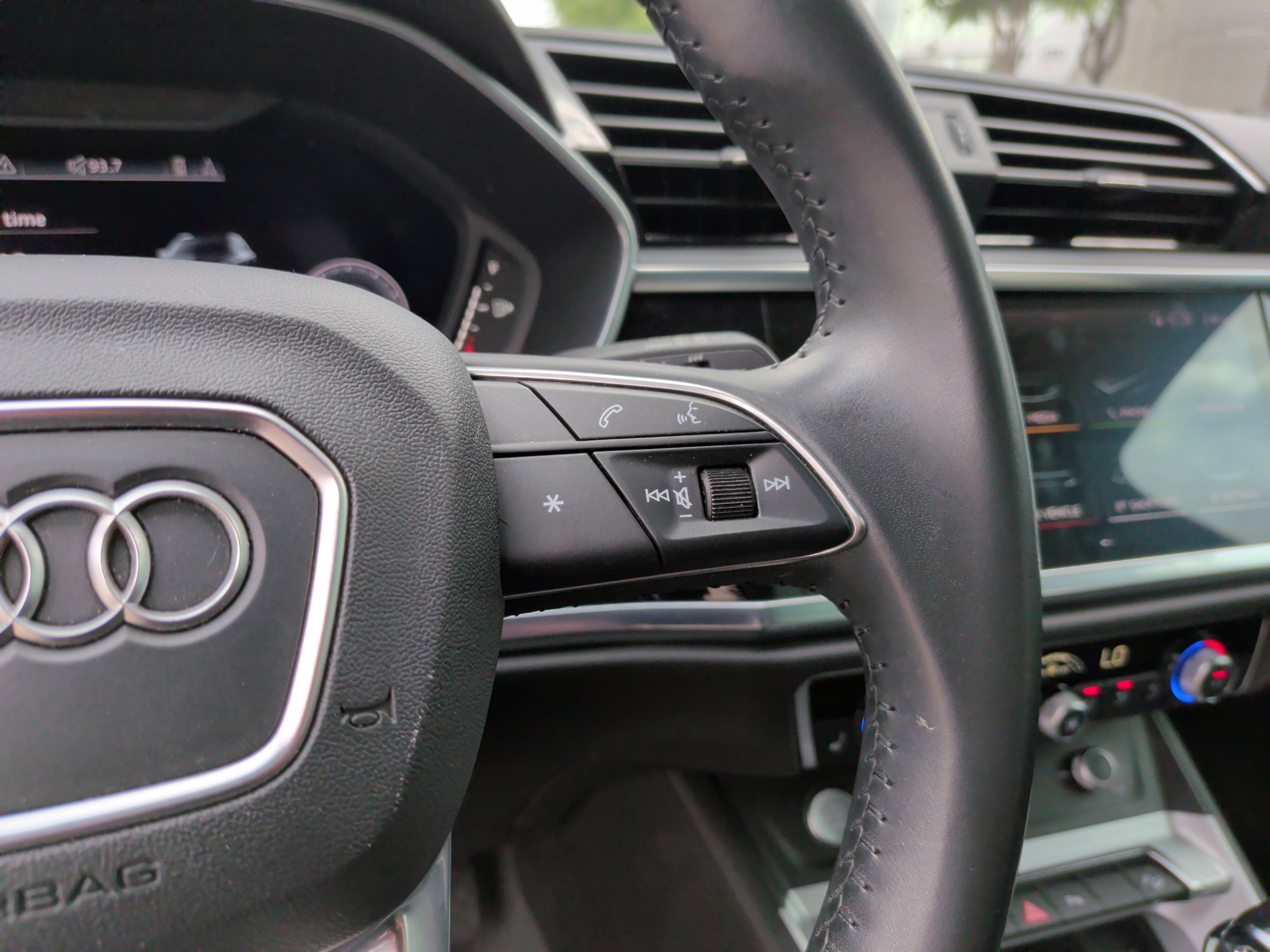 Certified 2020 Audi Q3 2.0T Premium Plus AWD/4WD image 22