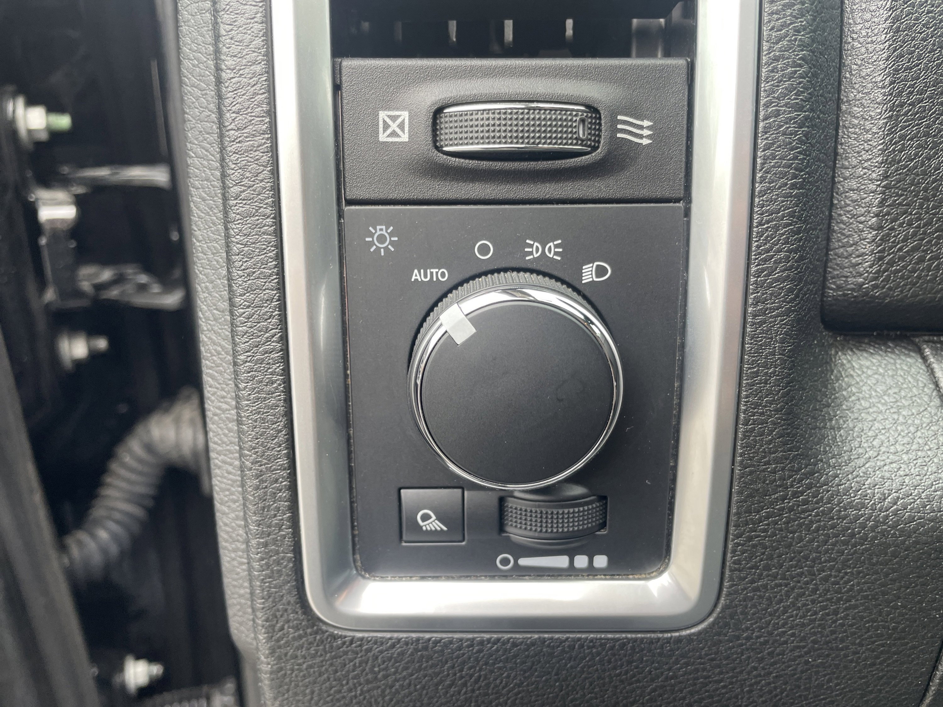 Used 2023 RAM 1500 Classic SLT w/ Trailer & Traction Group image 16