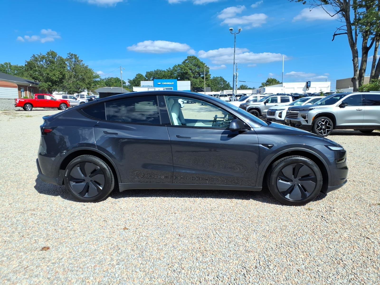 Used 2026 Tesla Model Y 2WD image 8