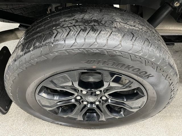 Used 2023 Ford F150 Lariat w/ Equipment Group 502A High AWD/4WD image 17