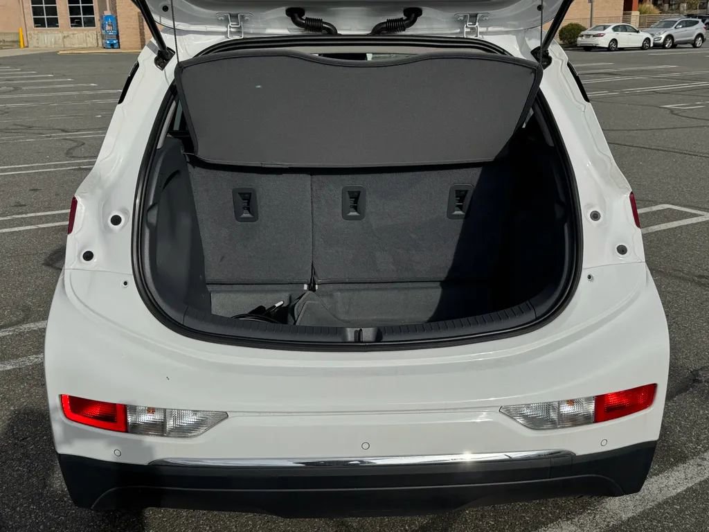 Used 2020 Chevrolet Bolt LT image 27