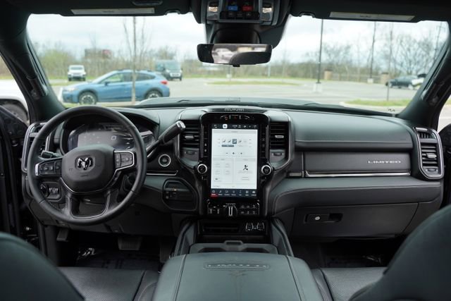 Used 2024 RAM 2500 Limited image 26