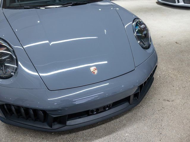 Used 2025 Porsche 911 Carrera 4 GTS image 9