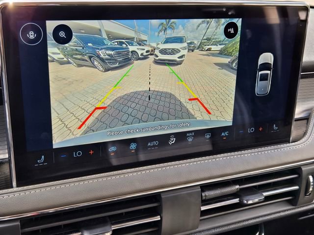 Used 2023 Lincoln Corsair FWD w/ Towing Package image 20