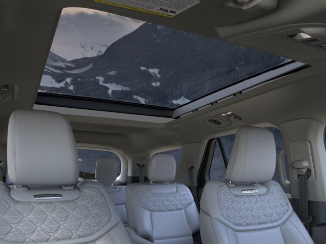 New 2026 Ford Explorer Platinum w/ LUX Leather Package AWD/4WD image 22