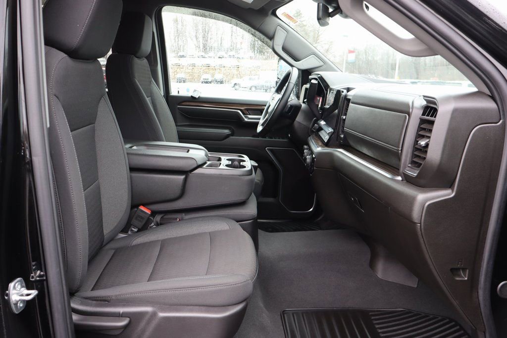 Used 2025 Chevrolet Silverado 2500 LT w/ All Star Edition image 16