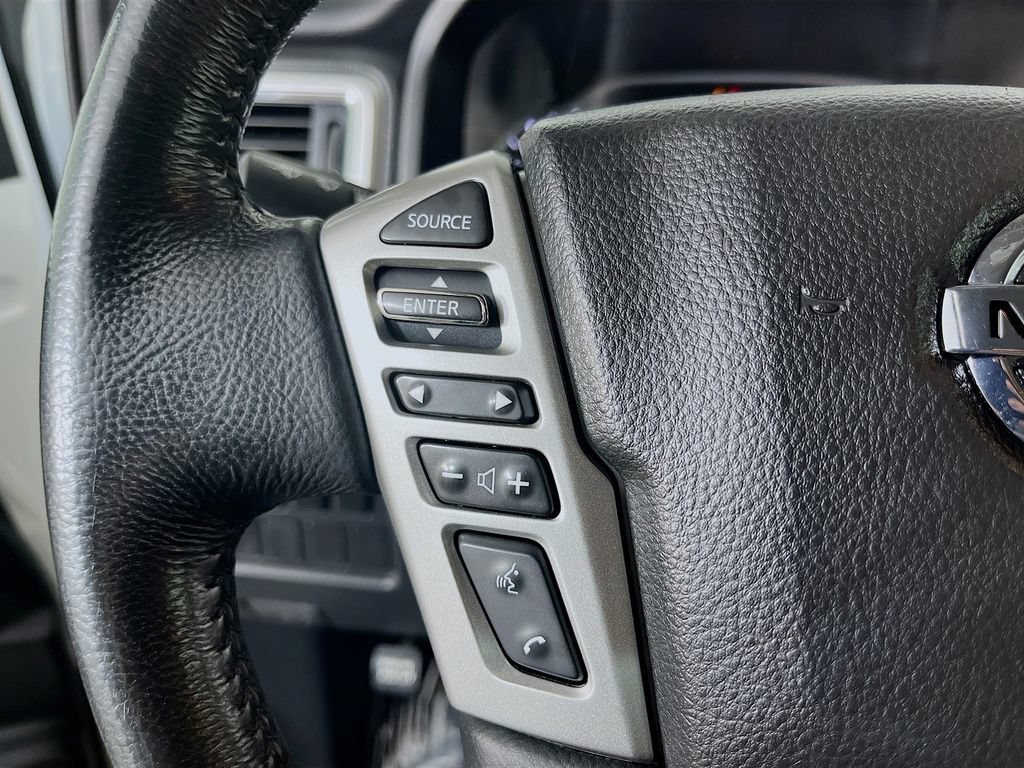 Used 2021 Nissan Titan SV w/ SV Convenience Package AWD/4WD image 15