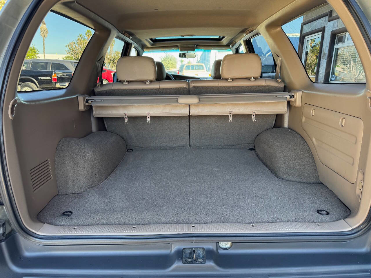 Used 2000 Toyota 4Runner Limited image 26