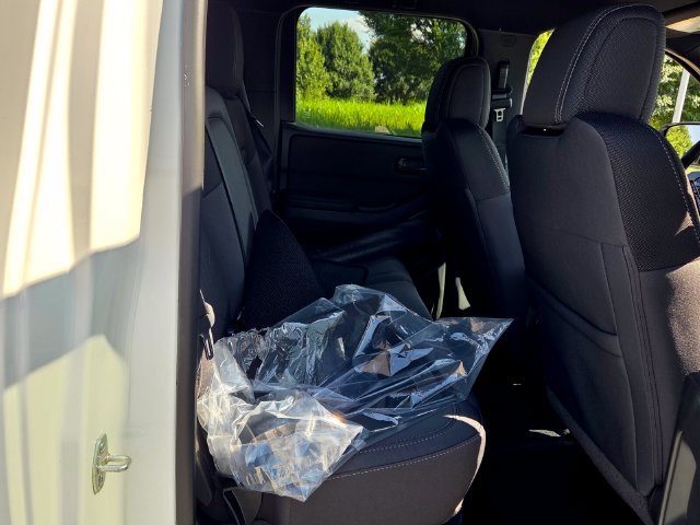 New 2027 Nissan Frontier SV w/ SV Convenience Package RWD image 14
