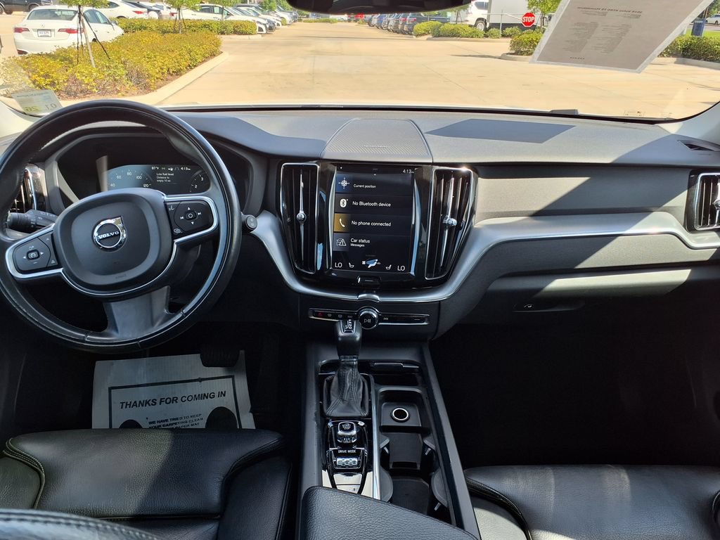 Used 2019 Volvo XC60 T5 Momentum w/ Multimedia Package AWD/4WD image 20