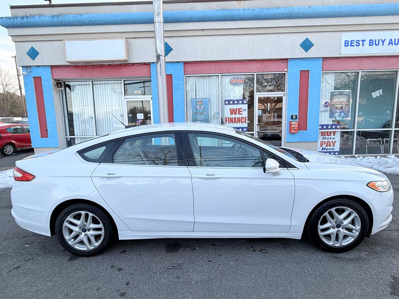 Used 2014 Ford Fusion SE image 8