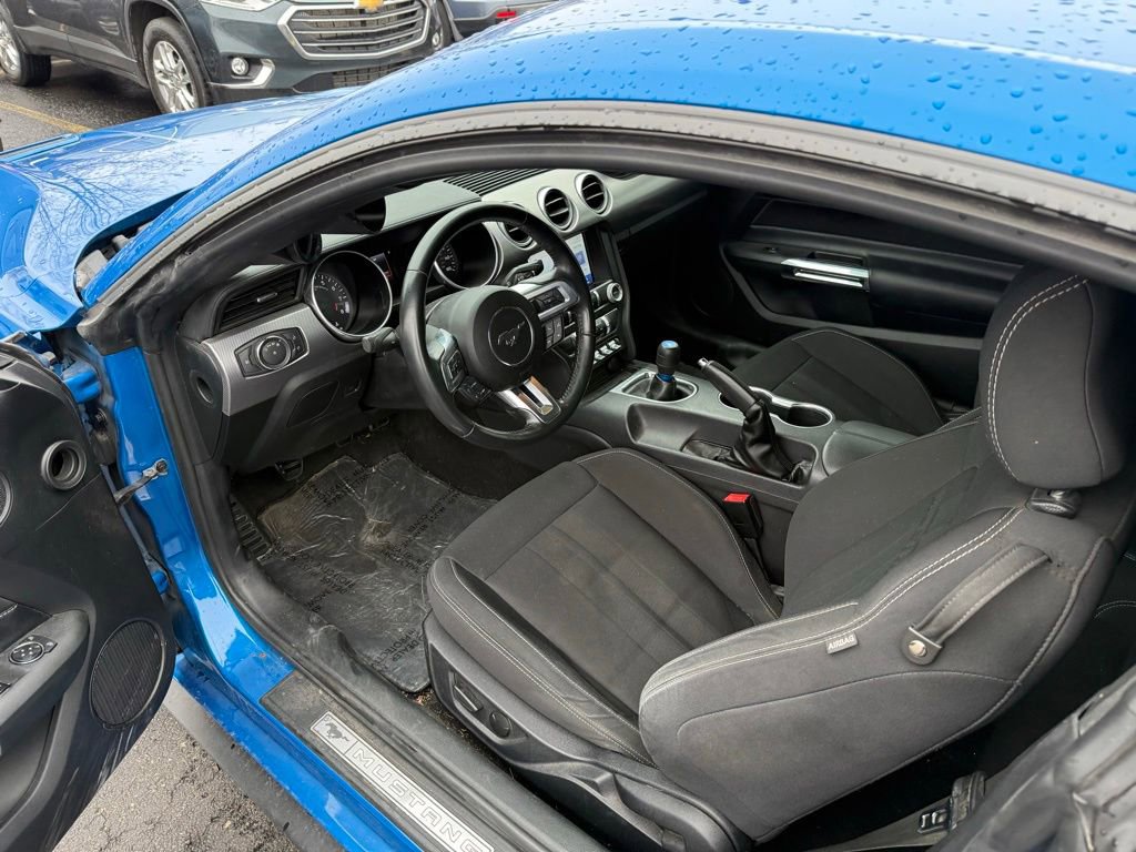 Used 2020 Ford Mustang GT w/ Equipment Group 301A image 5