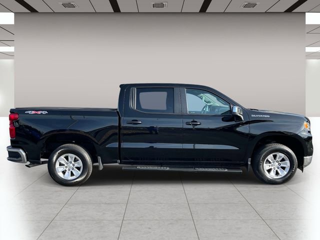 Used 2024 Chevrolet Silverado 1500 LT image 2