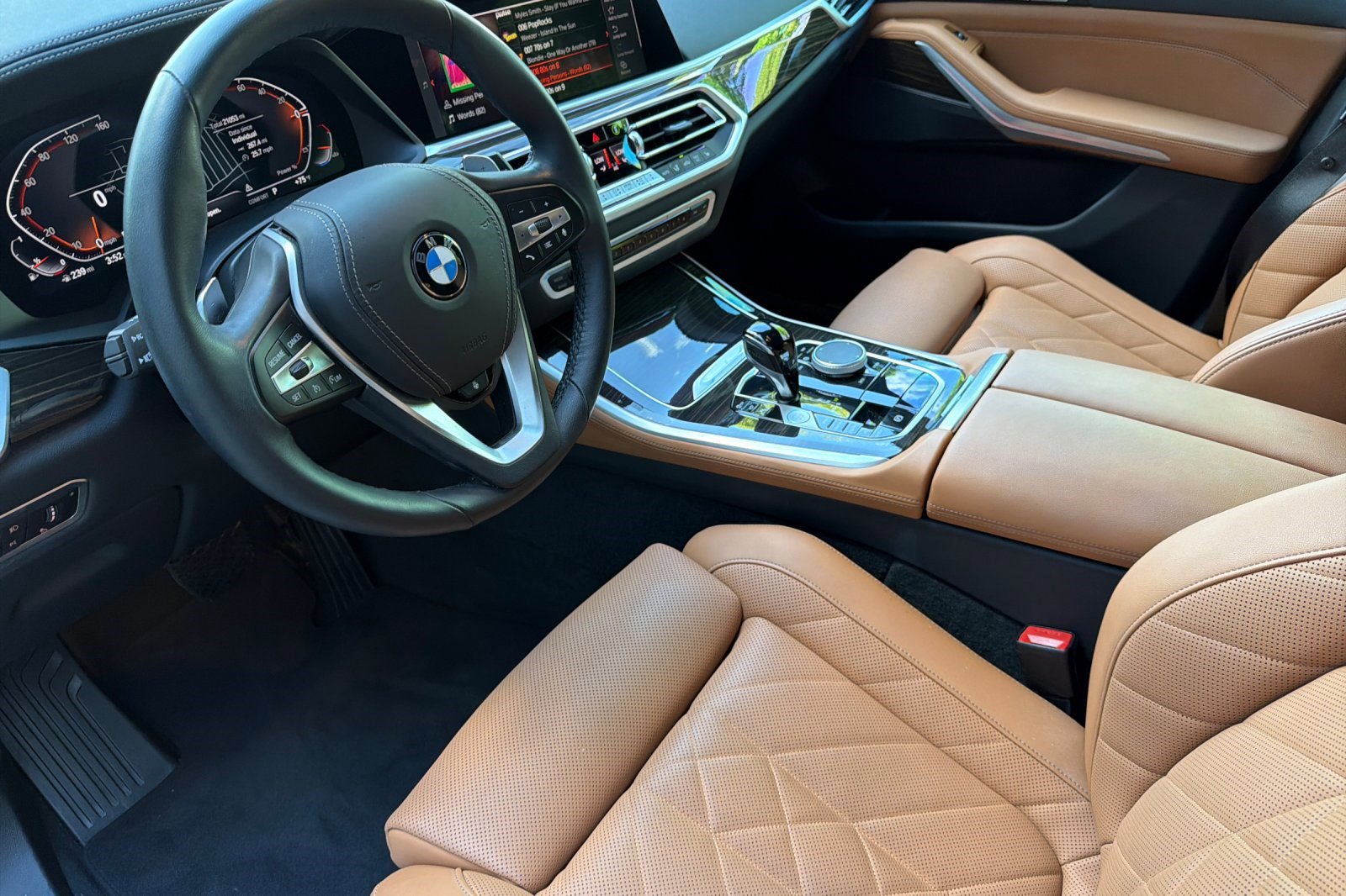 Certified 2023 BMW X5 xDrive40i w/ Premium Package image 11