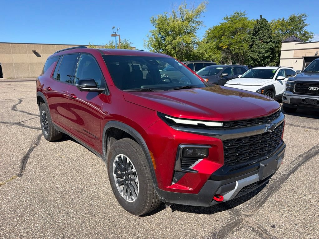Used 2025 Chevrolet Traverse Z71 w/ LPO, Floor Liner Package AWD/4WD image 3