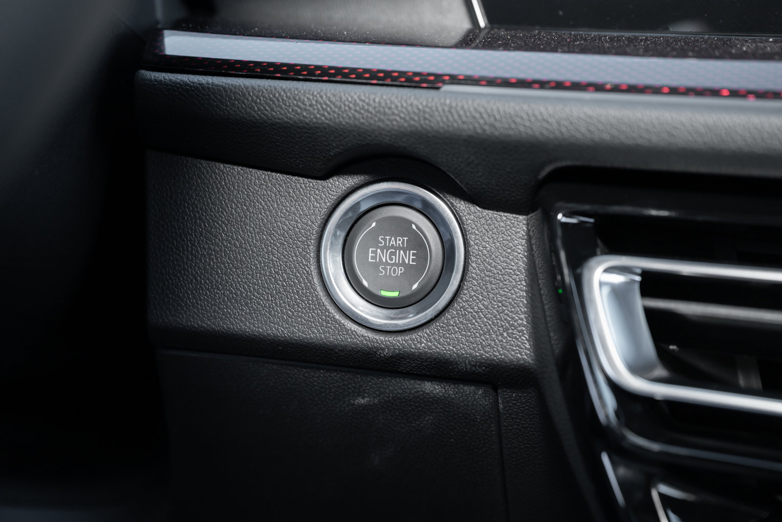 New 2026 Chevrolet Traverse RS w/ LPO, Floor Liner Package image 25