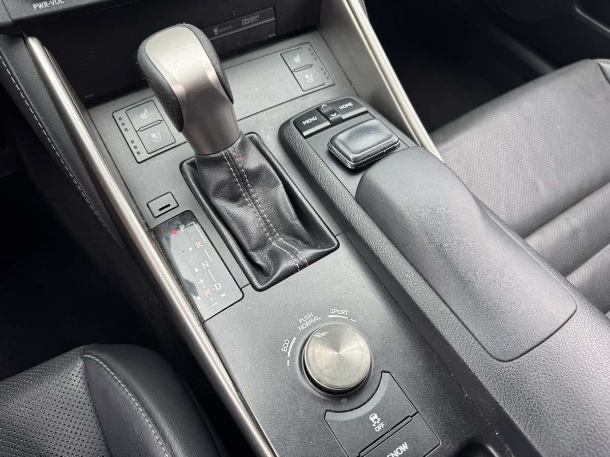 Used 2016 Lexus IS 200t w/ F Sport Package RWD image 34