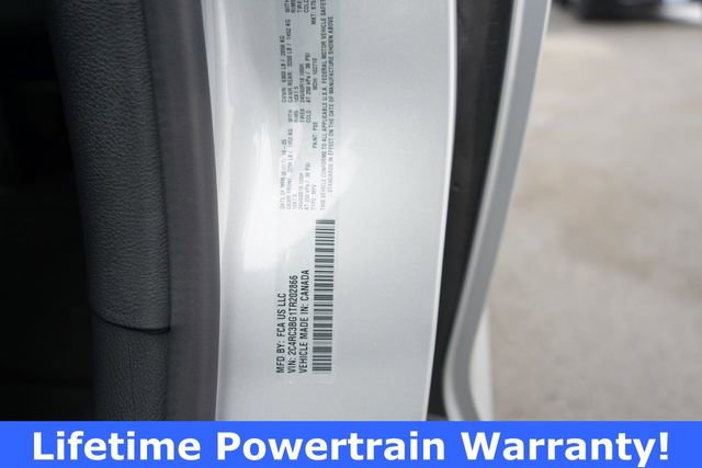 New 2026 Chrysler Pacifica Select image 26