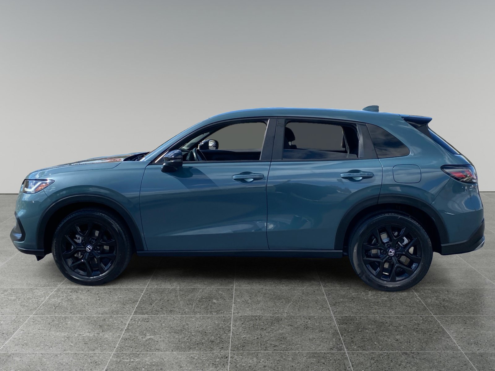 Used 2024 Honda HR-V Sport image 2