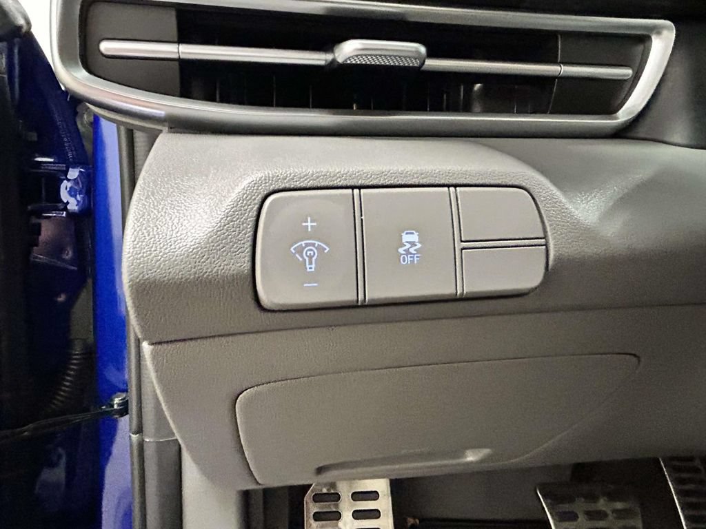 Certified 2025 Hyundai Elantra Sport FWD image 20