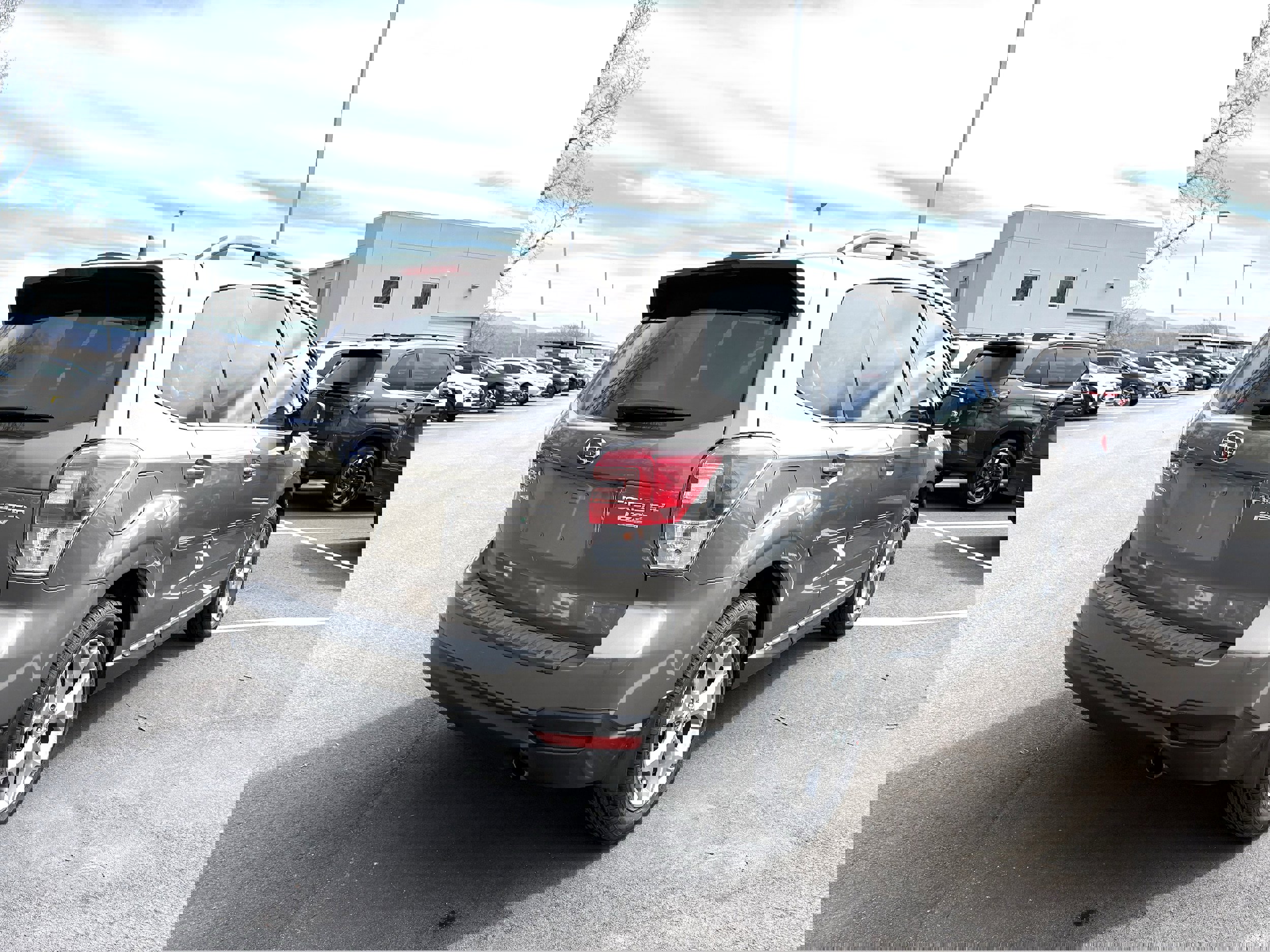 Used 2017 Subaru Forester 2.5i Touring image 9