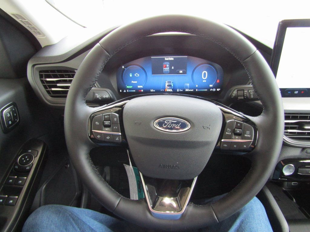 New 2025 Ford Escape SE w/ PHEV Premium Package image 26