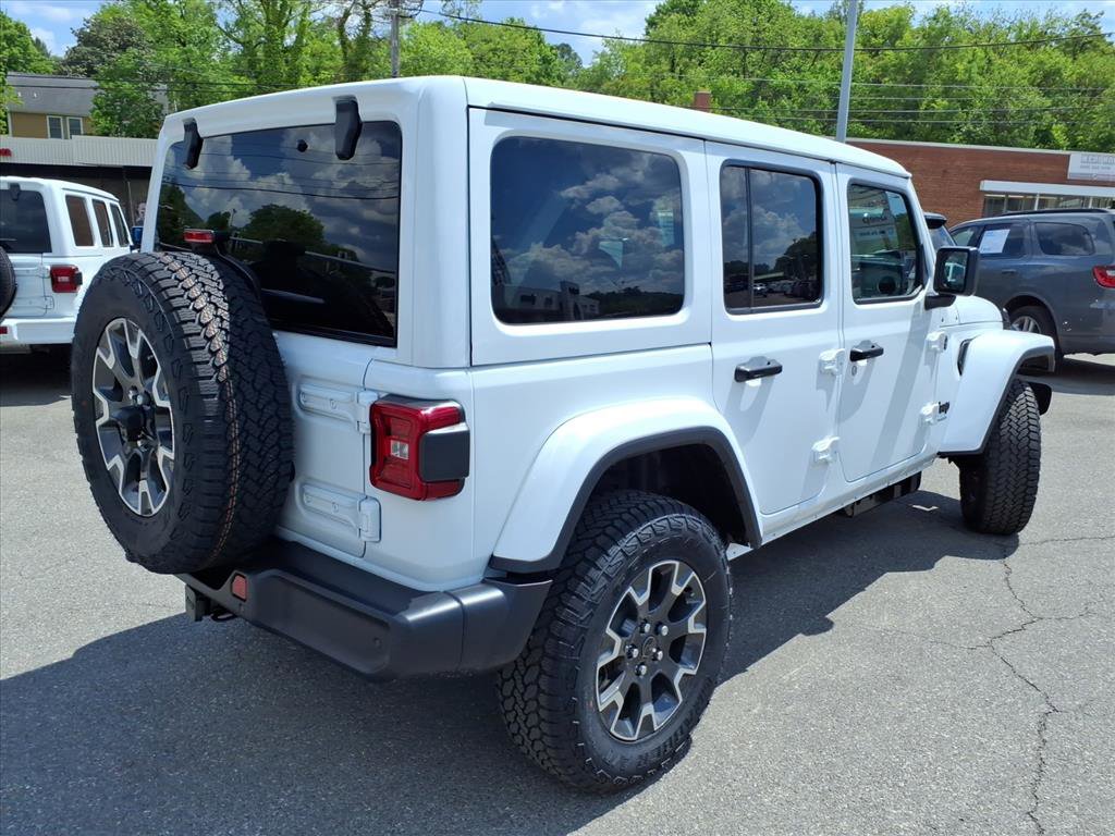 New 2026 Jeep Wrangler Unlimited Sahara AWD/4WD image 4