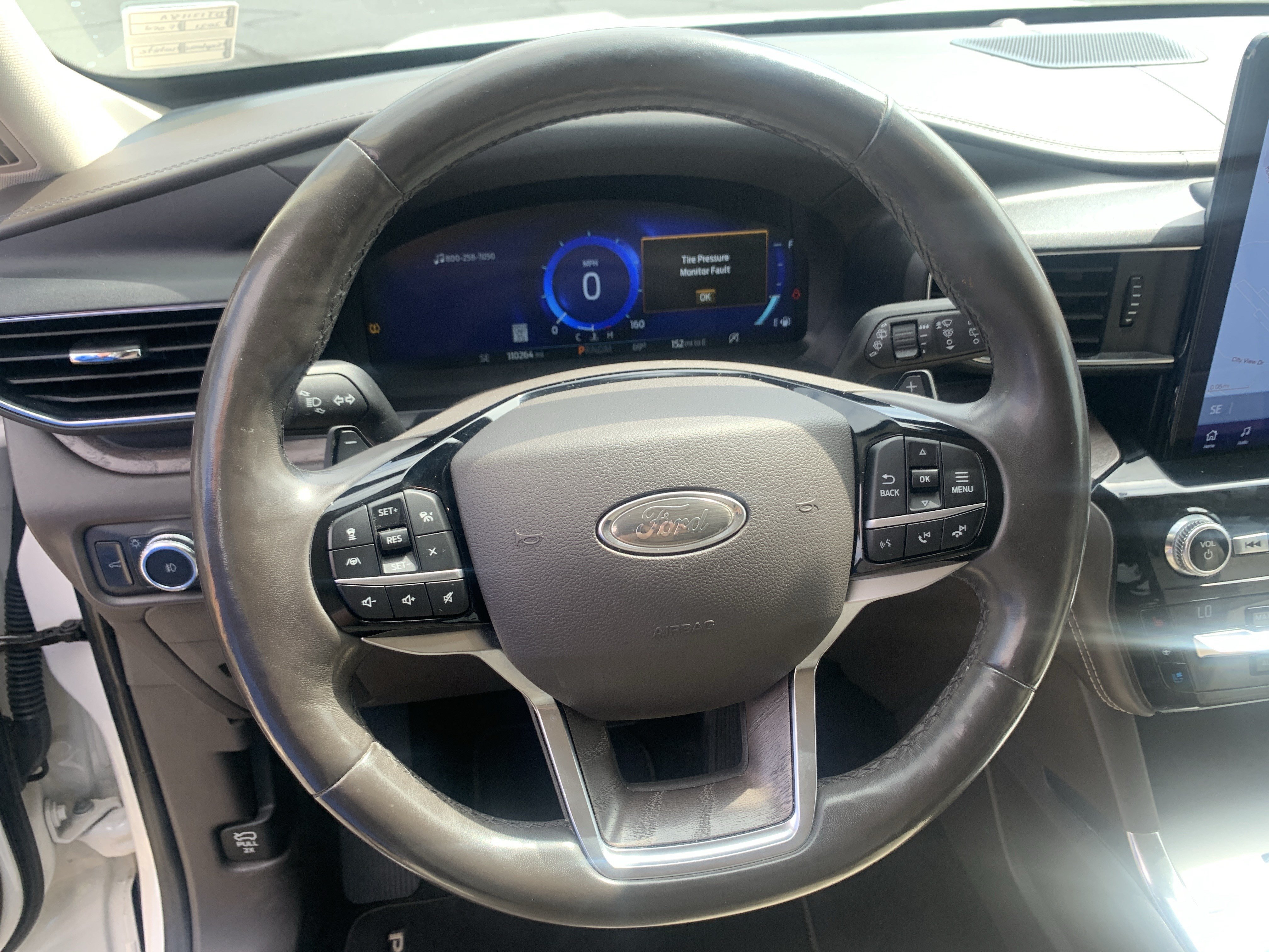 Used 2021 Ford Explorer Platinum w/ Equipment Group 601A AWD/4WD image 18