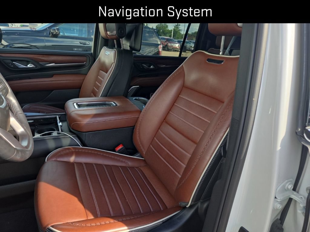 Used 2024 GMC Yukon XL Denali Ultimate AWD/4WD image 17