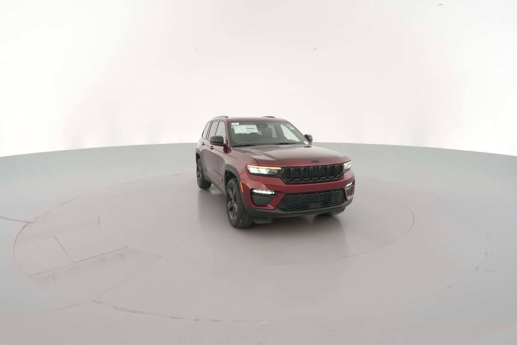 New 2025 Jeep Grand Cherokee Limited w/ Black Appearance Package image 17