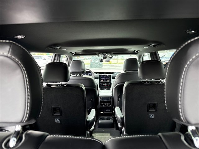New 2025 Jeep Grand Cherokee L Altitude image 31
