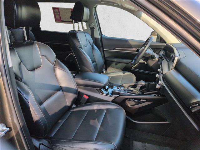 Used 2025 Kia Telluride S image 23