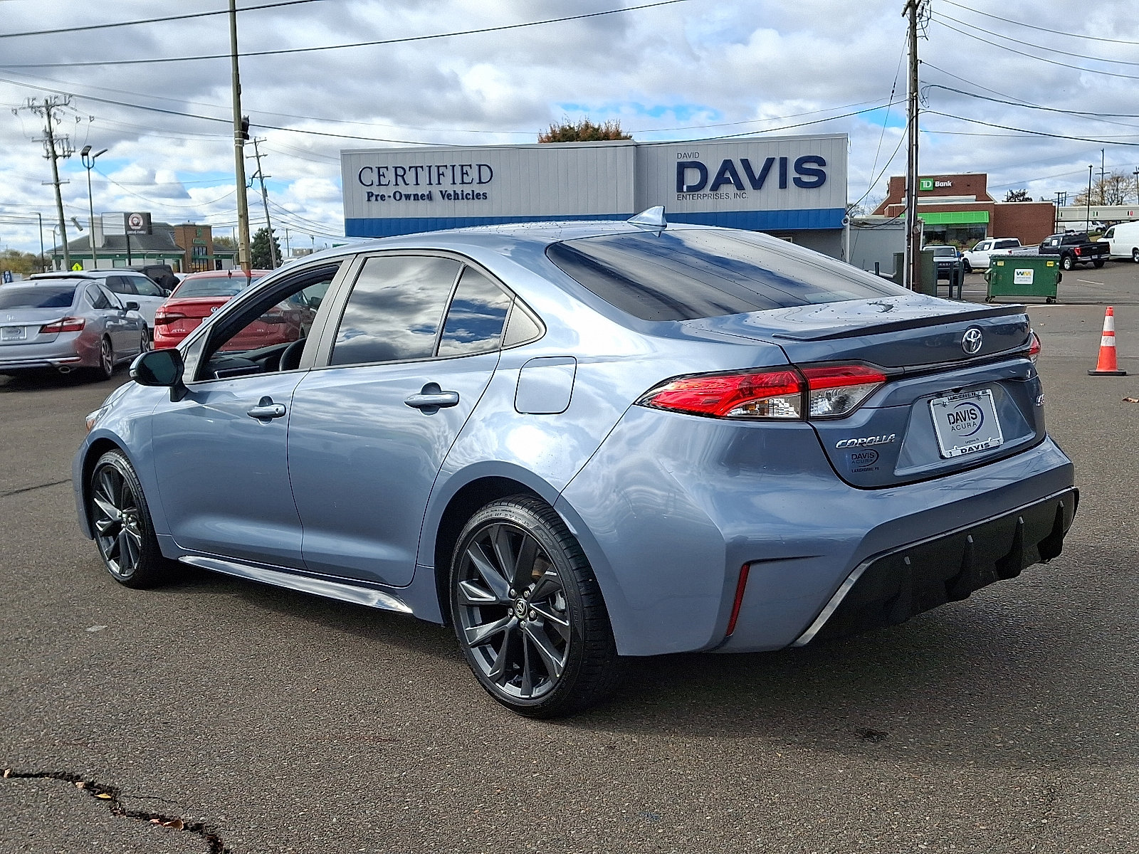 Used 2024 Toyota Corolla SE image 6