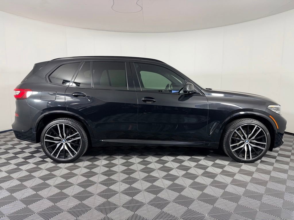 Used 2019 BMW X5 xDrive40i w/ M Sport Package AWD/4WD image 5