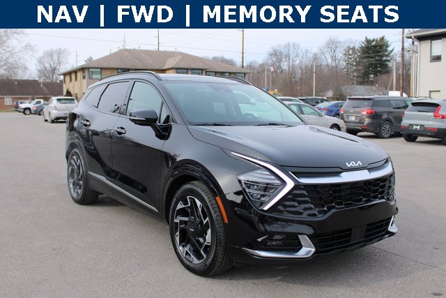 Used 2025 Kia Sportage SX image 2