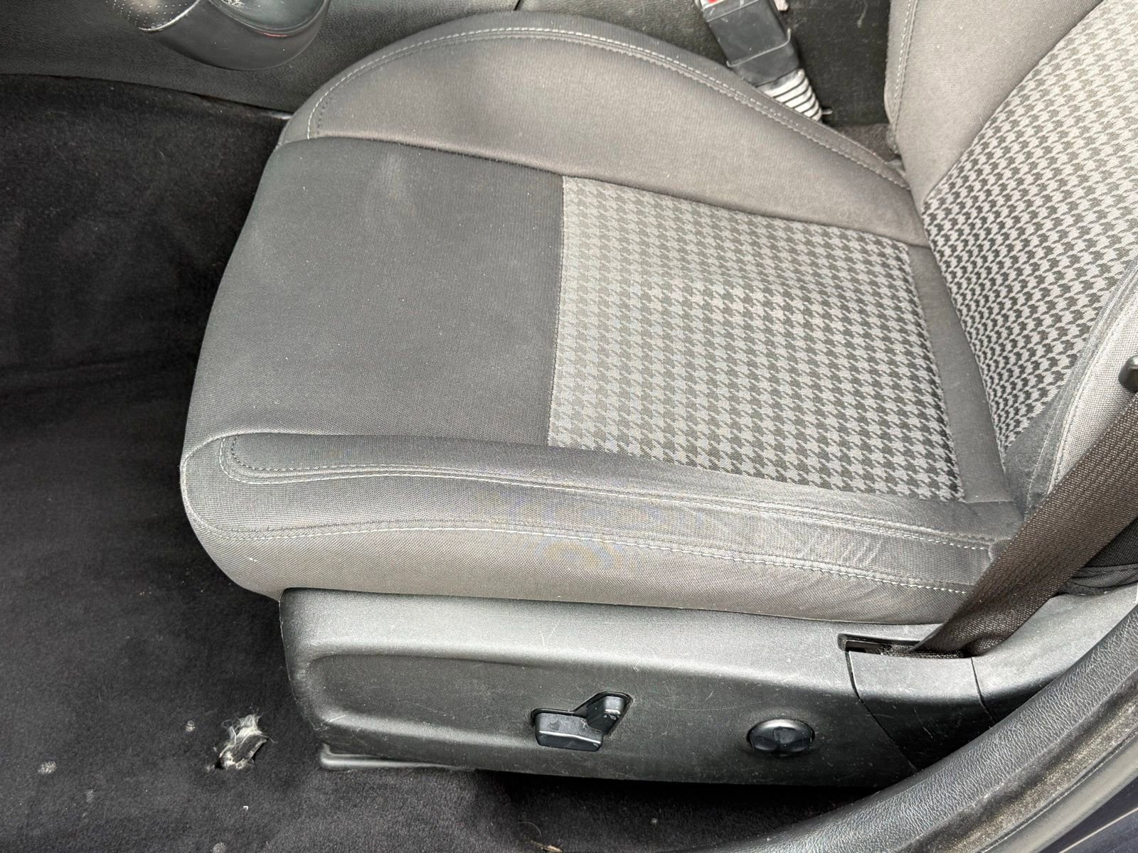 Used 2019 Dodge Charger R/T image 2