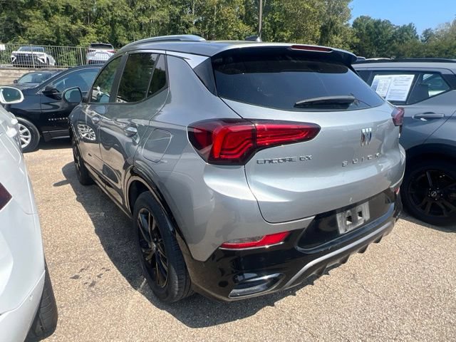 Used 2024 Buick Encore GX Sport Touring FWD image 4