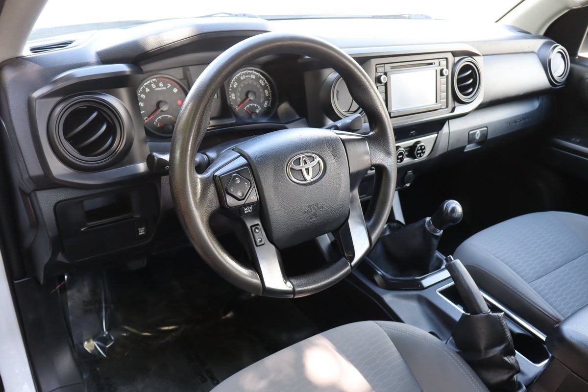 Used 2016 Toyota Tacoma SR AWD/4WD image 15