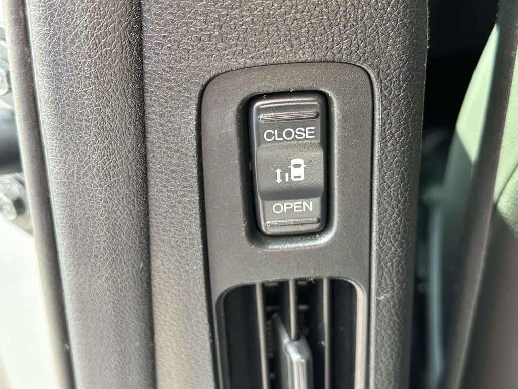 Used 2019 Honda Odyssey EX-L image 12