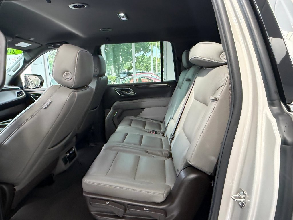 Certified 2023 GMC Yukon XL SLE w/ Gmc Pro Safety Plus Package RWD image 12