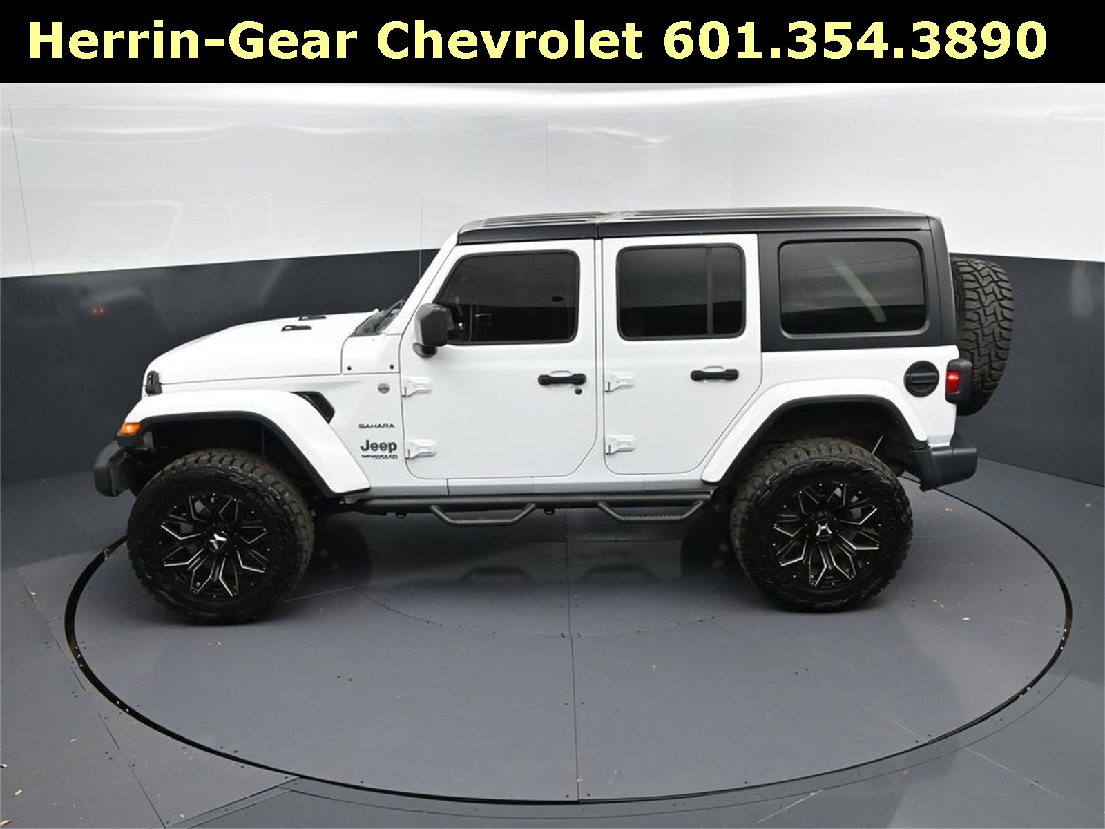 Used 2019 Jeep Wrangler Unlimited Sahara image 33