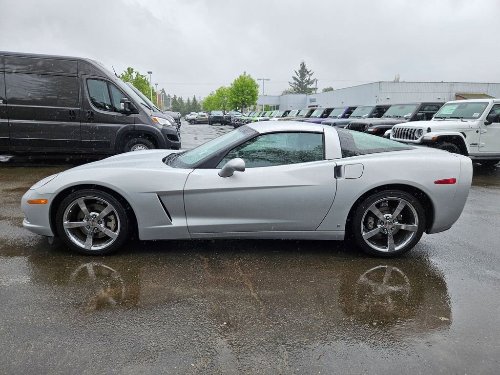 Used 2009 Chevrolet Corvette Coupe RWD image 4