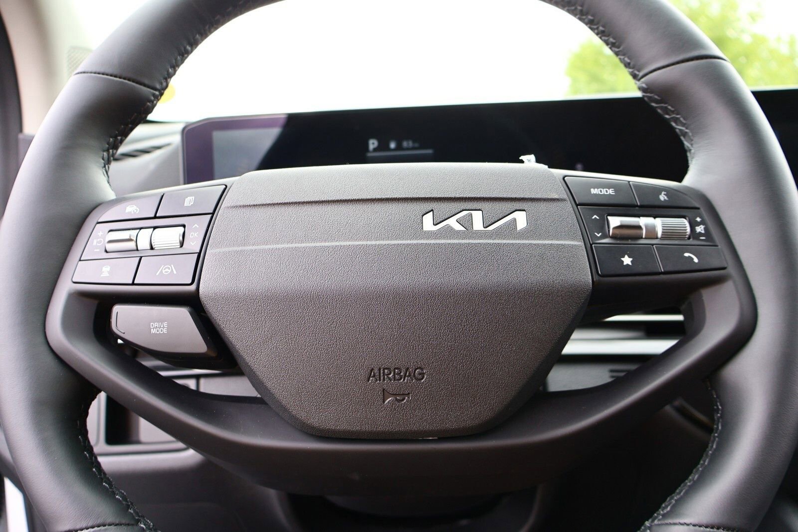 Used 2026 Kia Sportage EX image 24