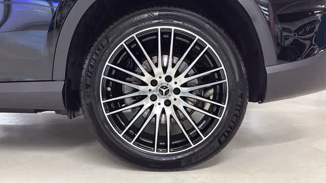 Used 2026 Mercedes-Benz GLC 300 4MATIC image 11