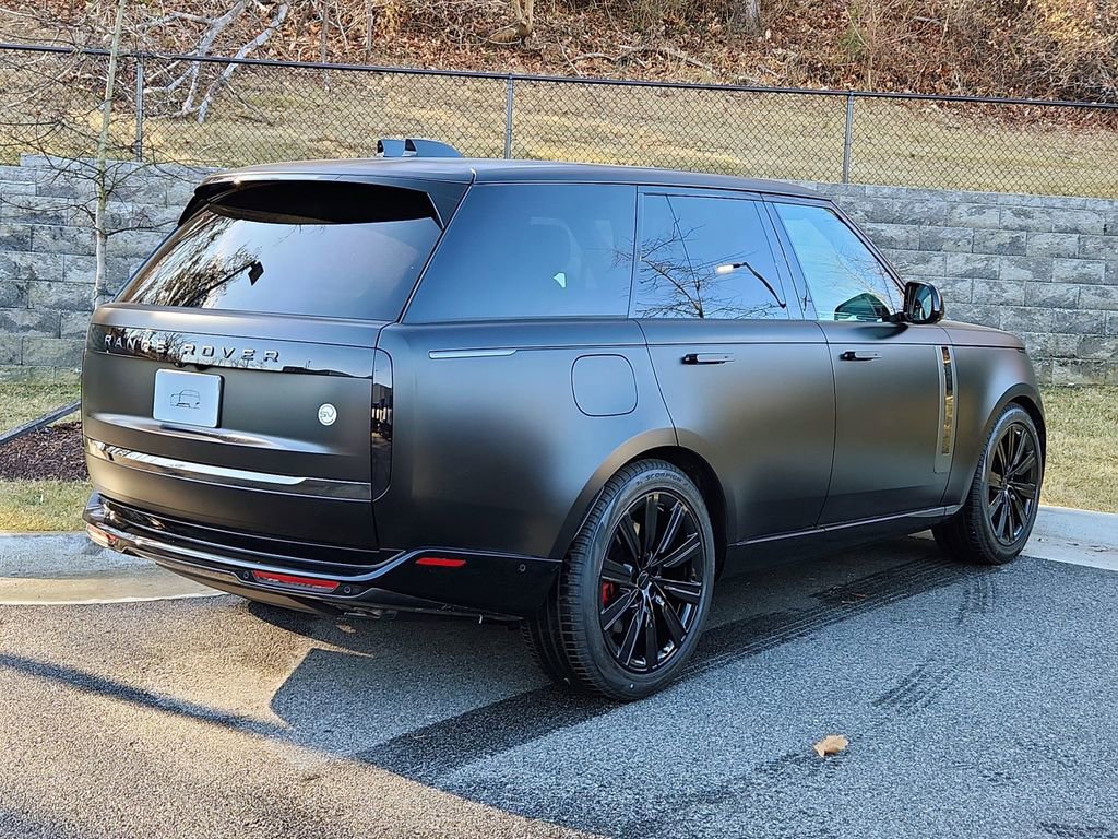 New 2026 Land Rover Range Rover SV AWD/4WD image 2